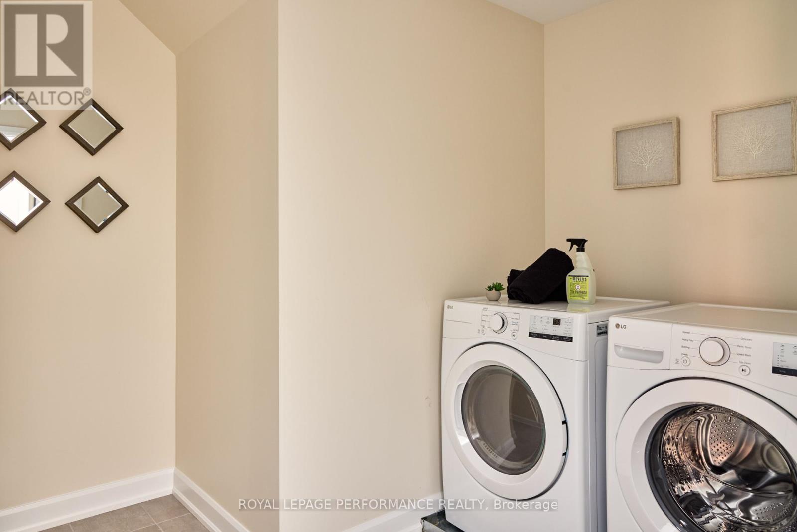 B - 417 Tweedsmuir Avenue, Ottawa, Ontario  K1Z 5N6 - Photo 24 - X12437984
