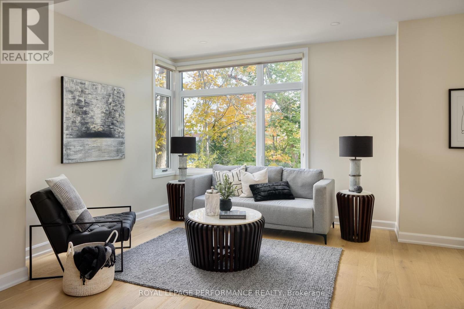 B - 417 Tweedsmuir Avenue, Ottawa, Ontario  K1Z 5N6 - Photo 5 - X12437984