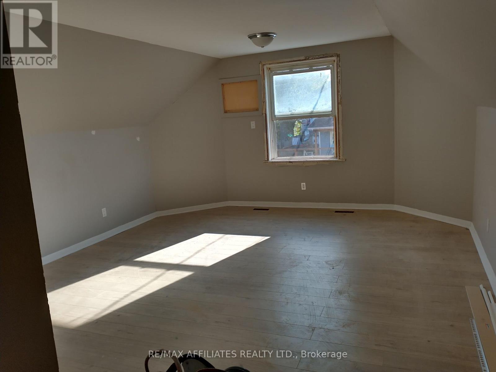 71 Mcgonigal Street W, Arnprior, Ontario  K7S 1M2 - Photo 7 - X12438060