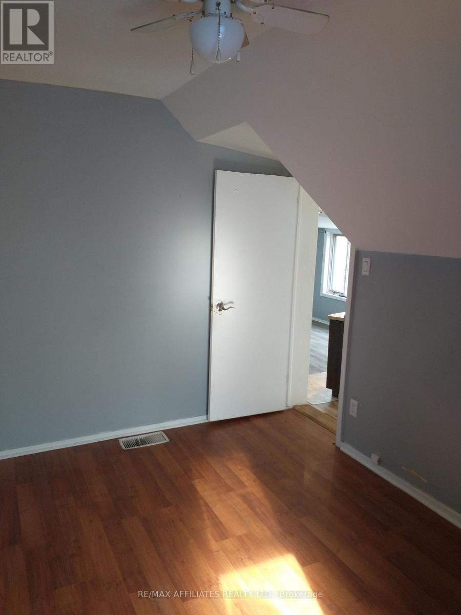 71 Mcgonigal Street W, Arnprior, Ontario  K7S 1M2 - Photo 9 - X12438060