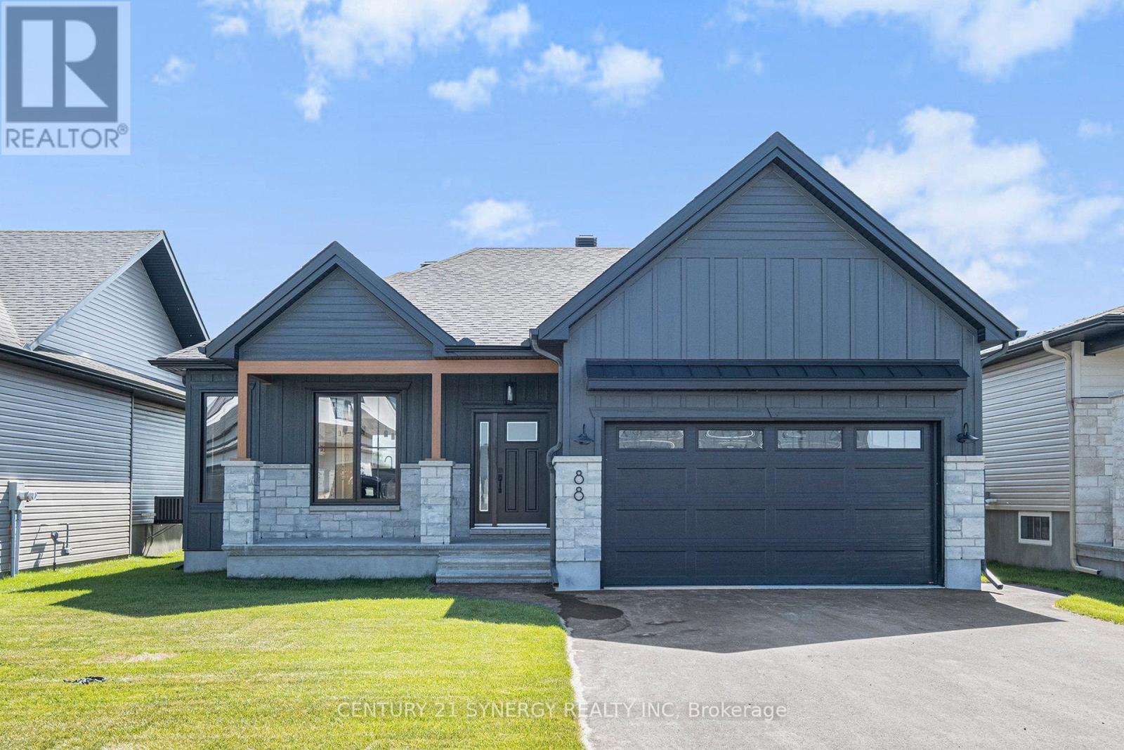 88 Helen Street, North Stormont, Ontario  K0A 1R0 - Photo 1 - X12438102