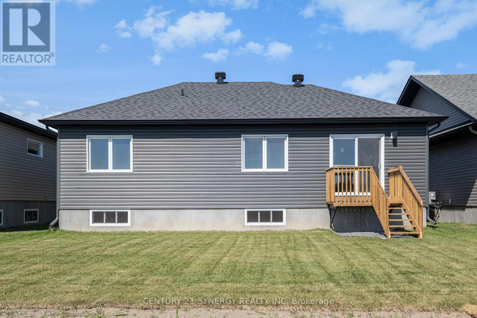 88 Helen Street, North Stormont, Ontario  K0A 1R0 - Photo 33 - X12438102
