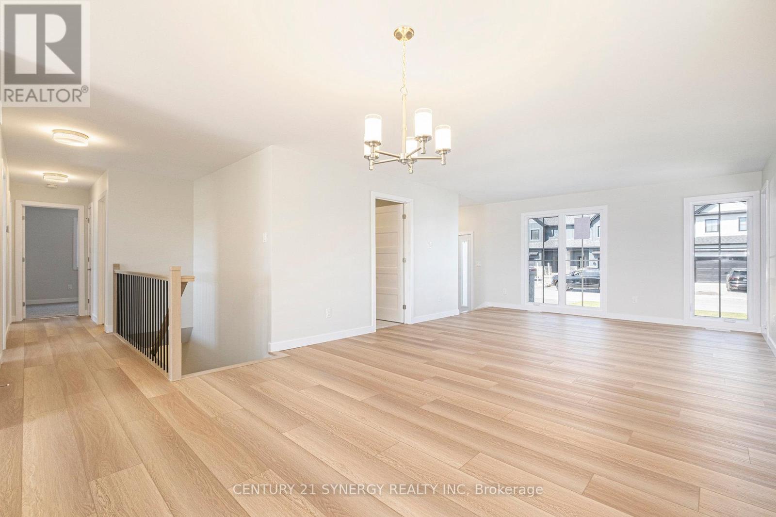 88 Helen Street, North Stormont, Ontario  K0A 1R0 - Photo 6 - X12438102
