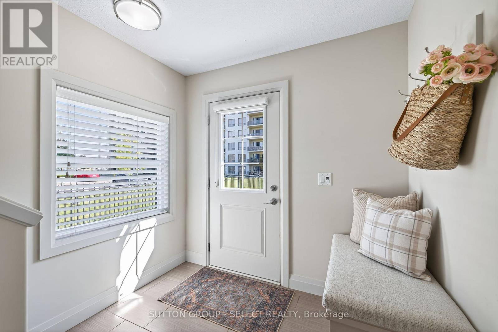 29 - 1040 Coronation Drive, London North, Ontario  N6H 0B5 - Photo 4 - X12438098
