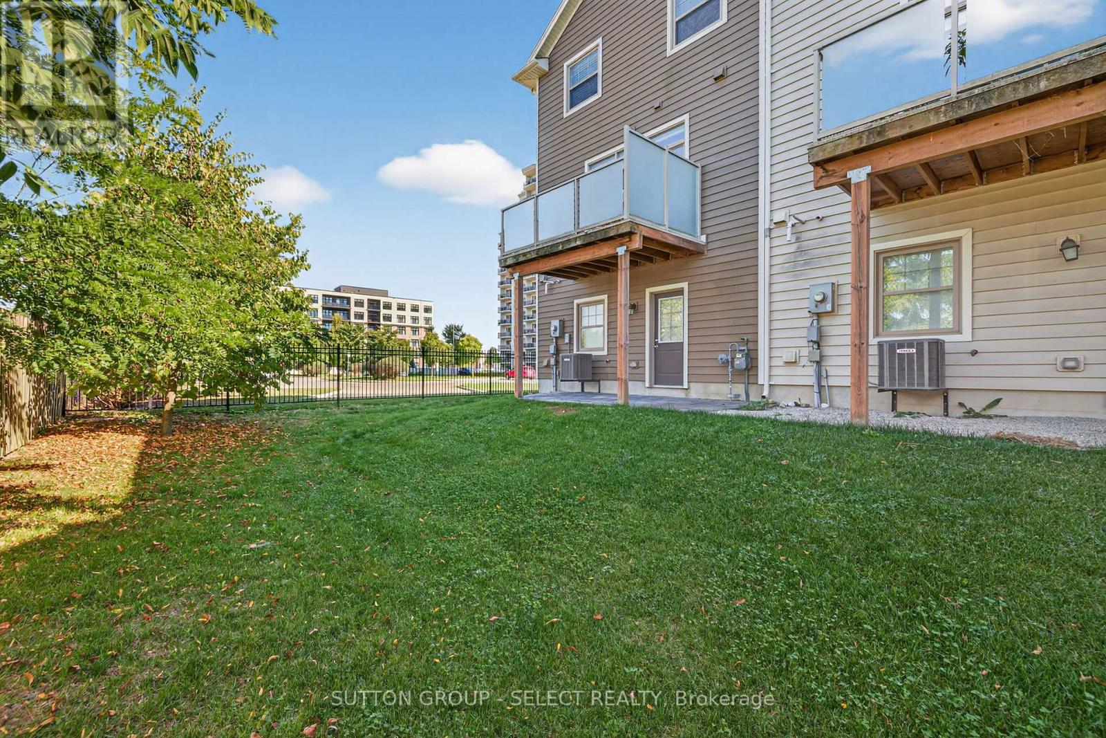 29 - 1040 Coronation Drive, London North, Ontario  N6H 0B5 - Photo 44 - X12438098