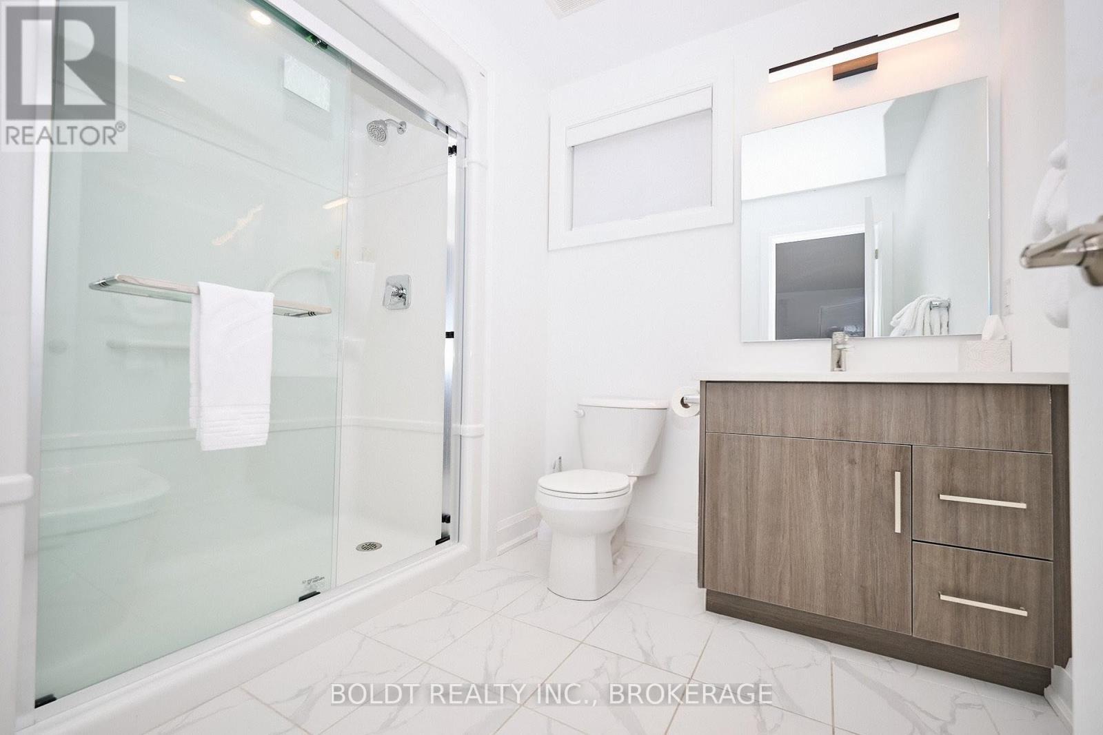 550 Mississauga Avenue, Fort Erie, Ontario  L2A 0G8 - Photo 17 - X12435080