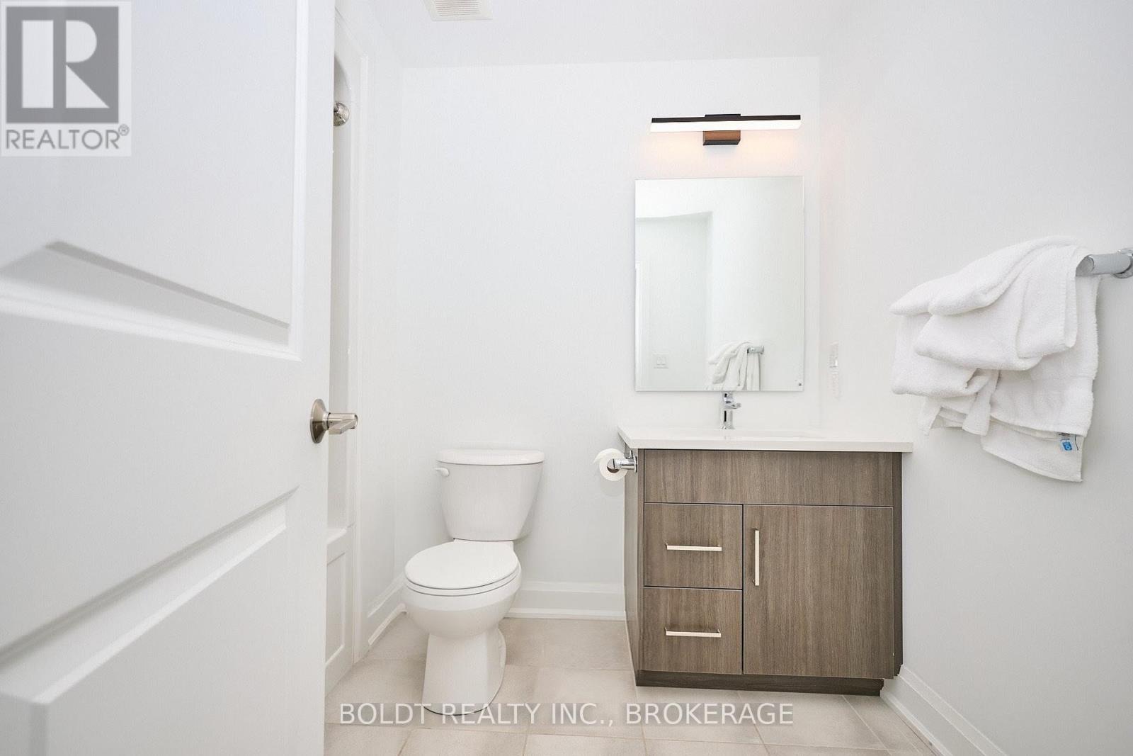 550 Mississauga Avenue, Fort Erie, Ontario  L2A 0G8 - Photo 22 - X12435080