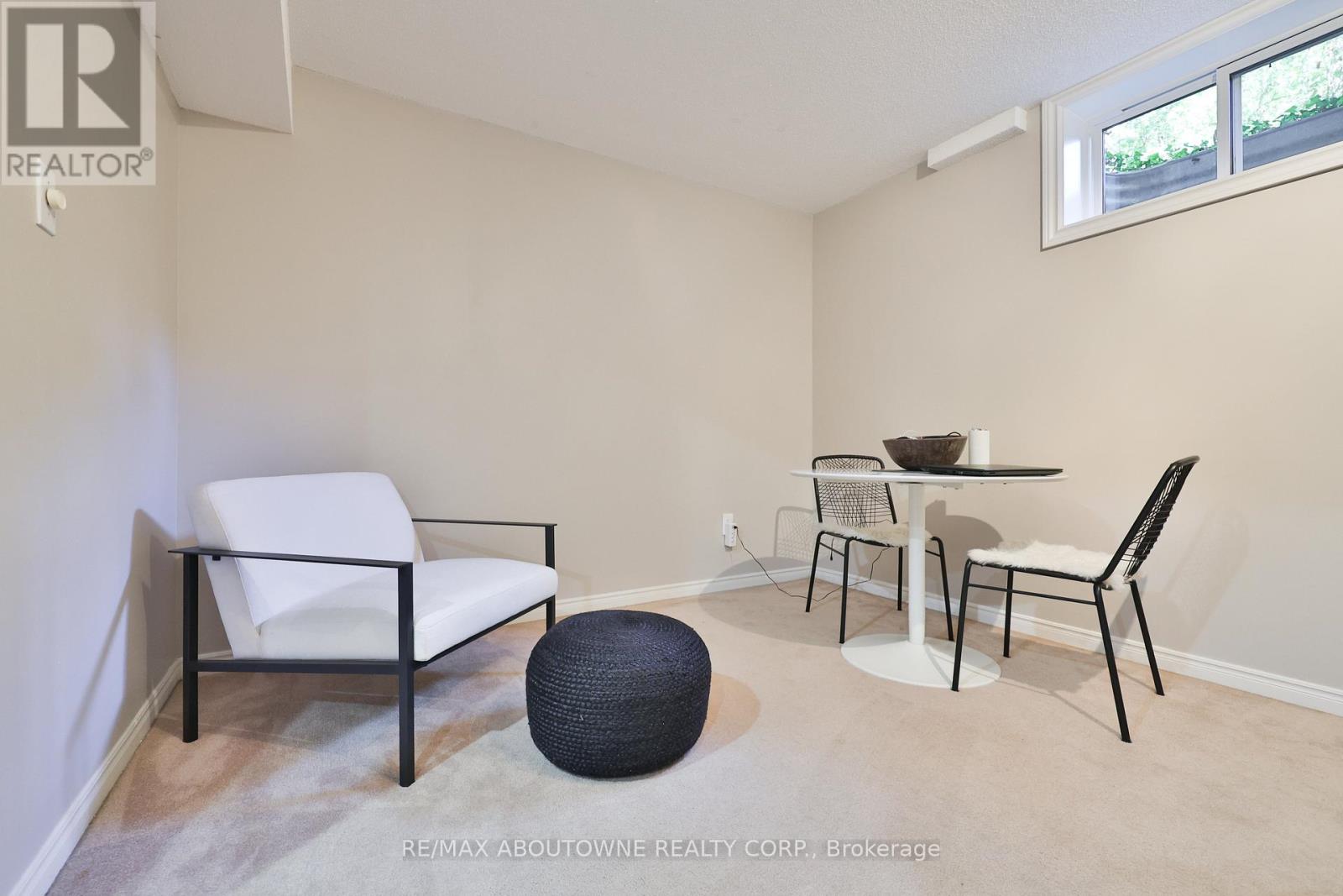 206 Rossmore Boulevard, Burlington, Ontario  L7N 1R1 - Photo 36 - W12436085