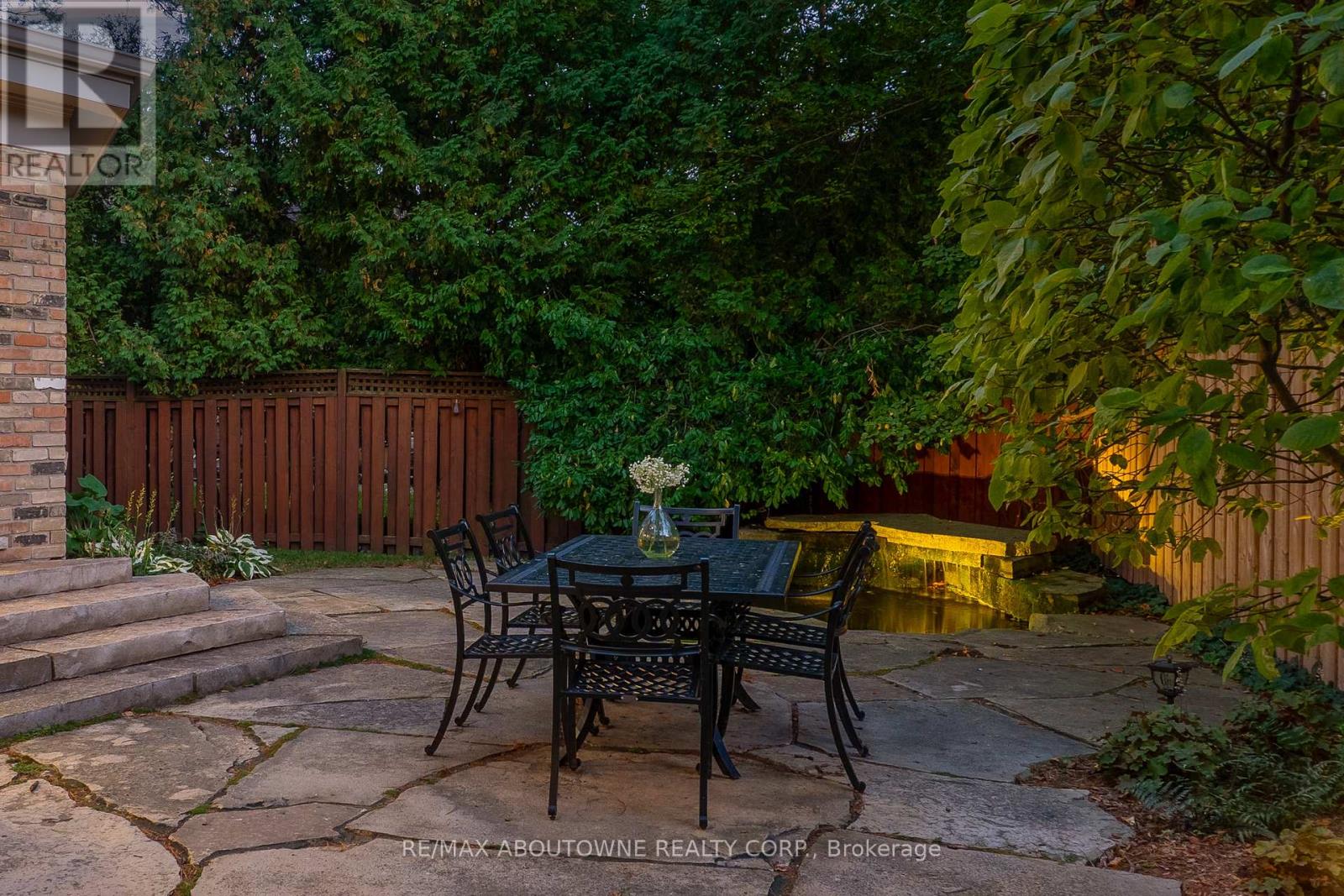 206 Rossmore Boulevard, Burlington, Ontario  L7N 1R1 - Photo 40 - W12436085