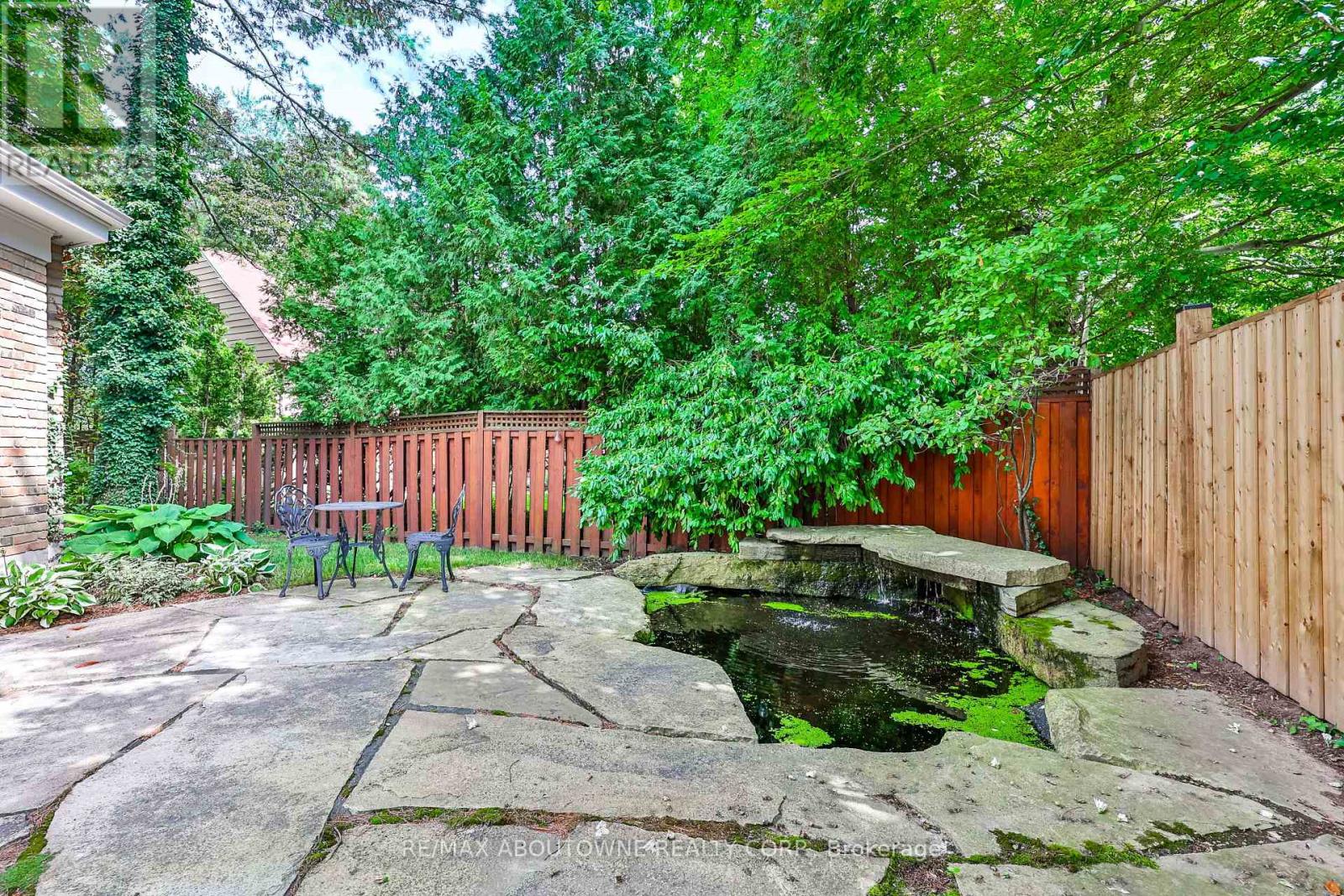 206 Rossmore Boulevard, Burlington, Ontario  L7N 1R1 - Photo 43 - W12436085