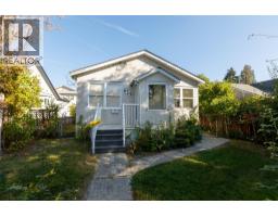 858 Cawston Avenue Kelowna North