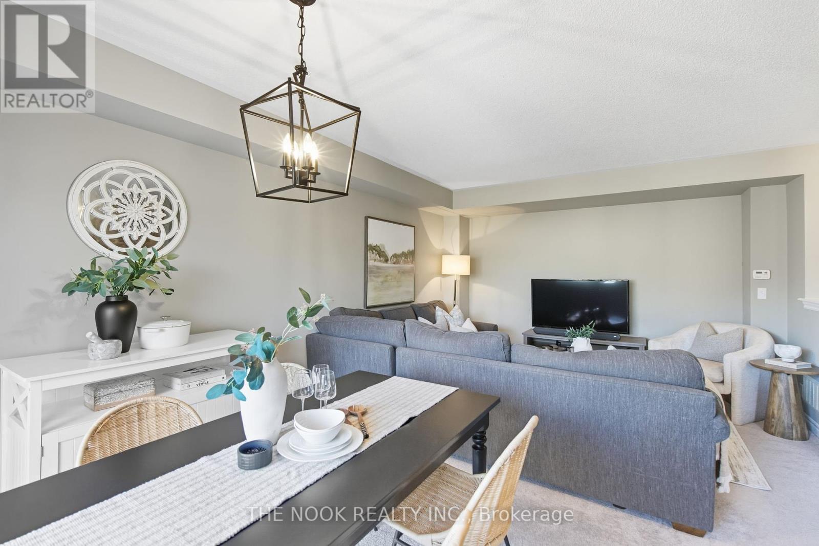 12 Tabaret Crescent, Oshawa, Ontario  L1L 0G5 - Photo 8 - E12437996