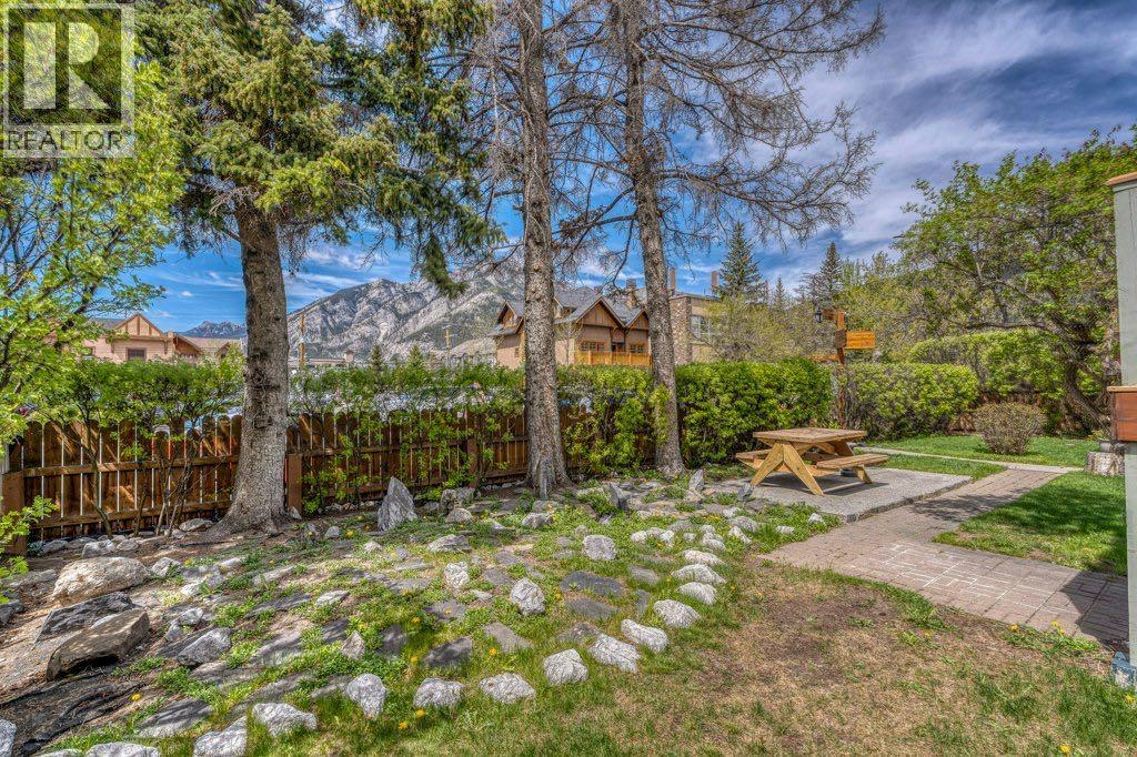 218 & 220 Beaver Street, Banff, Alberta  T1L 1B2 - Photo 5 - A2226003