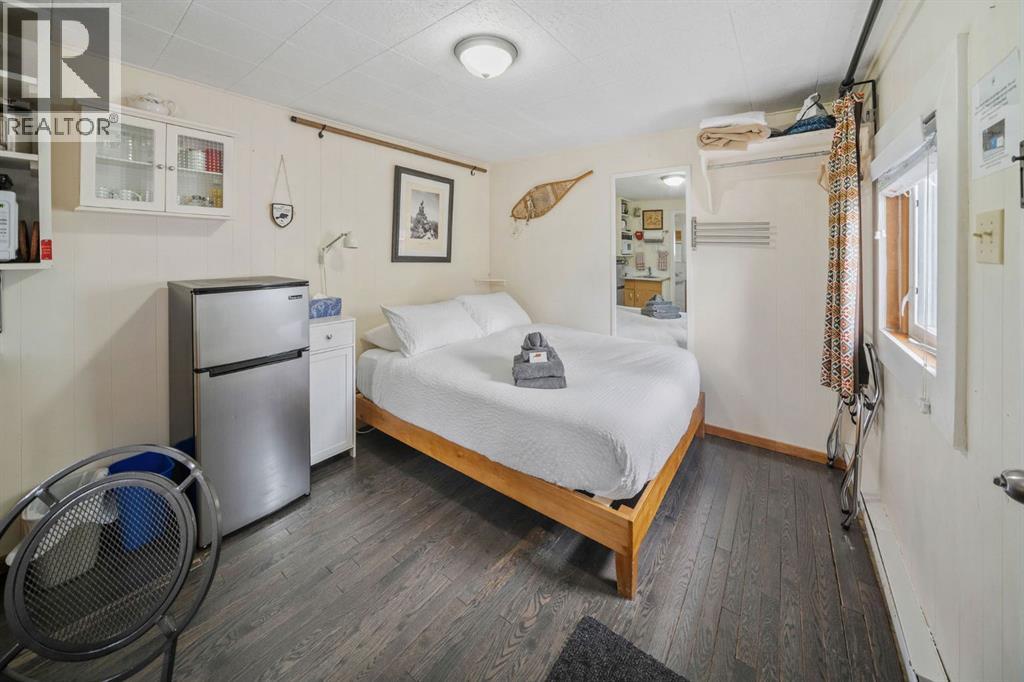 218 & 220 Beaver Street, Banff, Alberta  T1L 1B2 - Photo 32 - A2226003