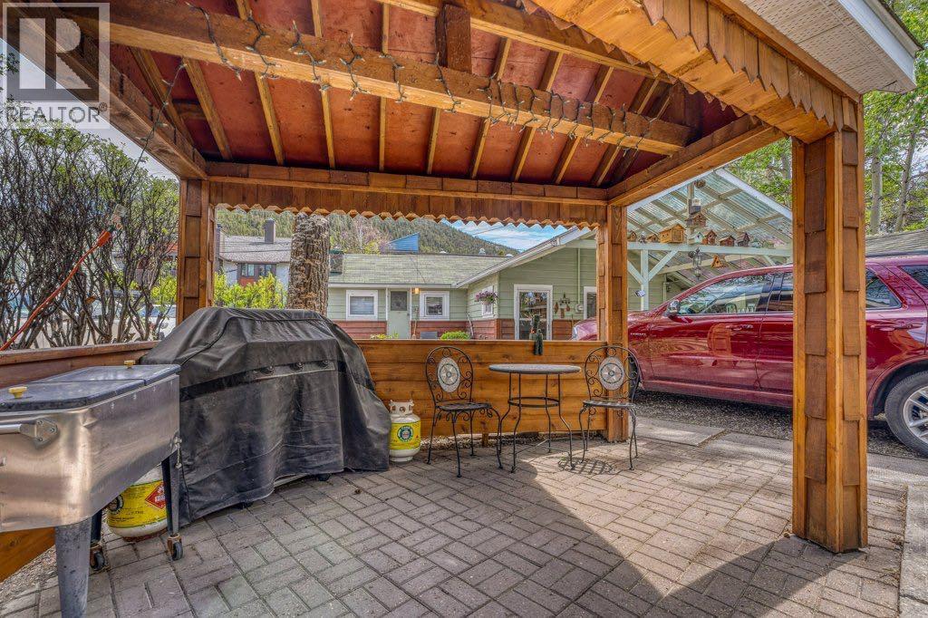 218 & 220 Beaver Street, Banff, Alberta  T1L 1B2 - Photo 48 - A2226003