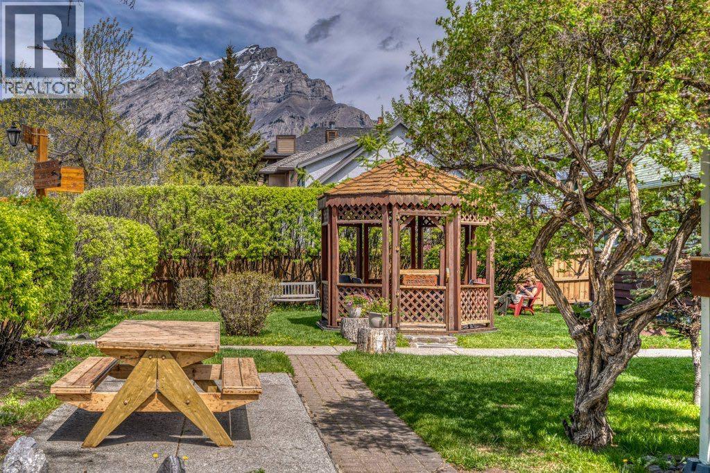 218 & 220 Beaver Street, Banff, Alberta  T1L 1B2 - Photo 6 - A2226003