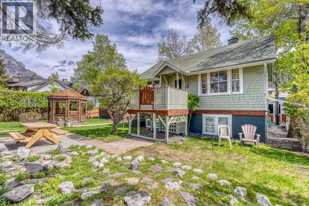 218 & 220 Beaver Street, Banff, Alberta  T1L 1B2 - Photo 35 - A2226003