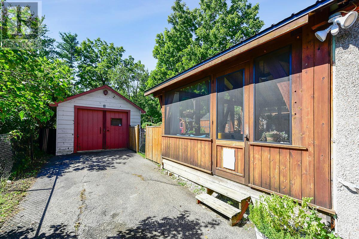 74 Beckwith Street E, Perth, Ontario  K7H 1C1 - Photo 3 - X12437992