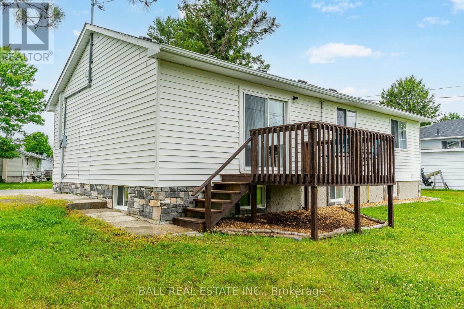 3 Larch Street, Highlands East, Ontario  K0L 1M0 - Photo 38 - X12437933