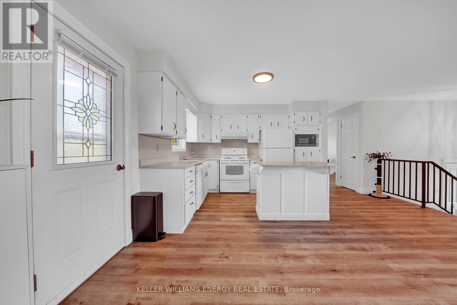 106 Oram Road, Prince Edward County (Sophiasburg Ward), Ontario  K0K 1G0 - Photo 7 - X12438011