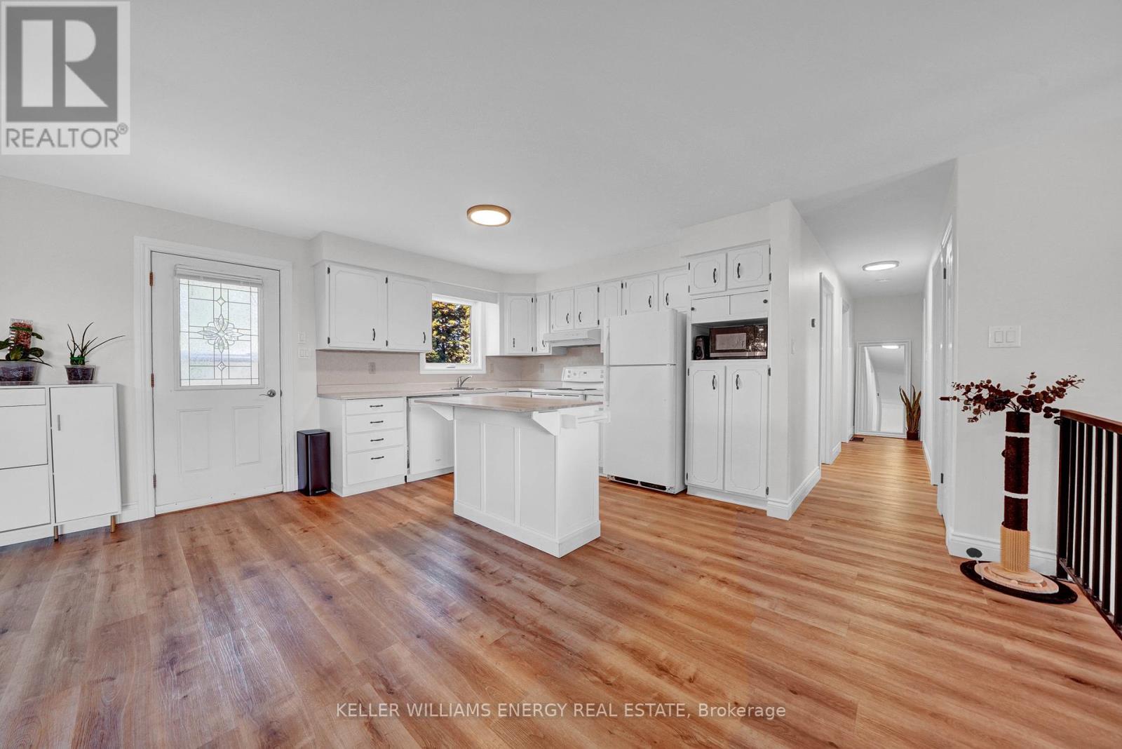 106 Oram Road, Prince Edward County (Sophiasburg Ward), Ontario  K0K 1G0 - Photo 8 - X12438011