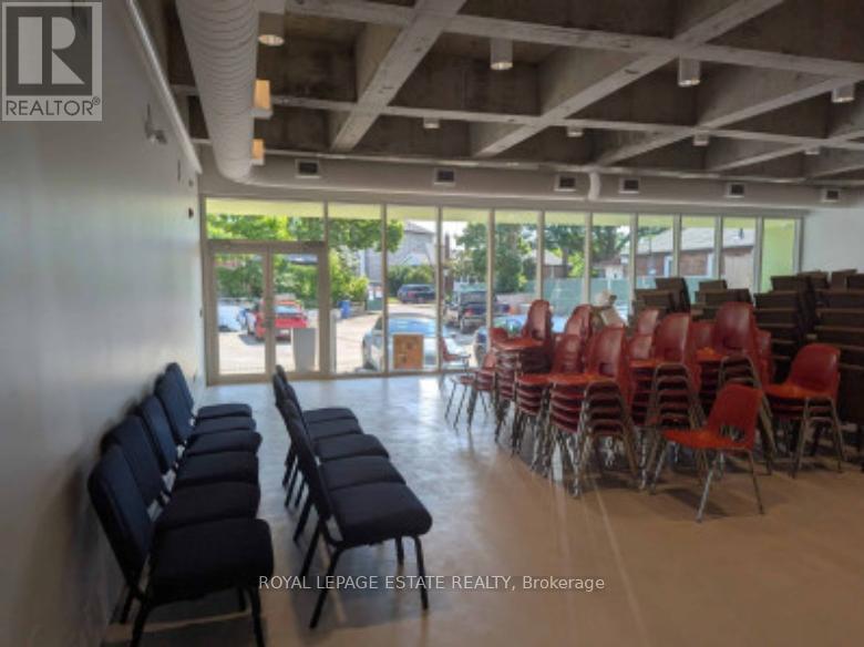 (Main Level) - 473 Oakwood Avenue, Toronto, Ontario M6E 2W4 - Photo 3 - C12437656