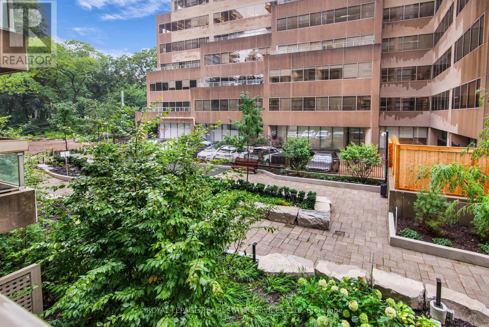 205 - 61 St Clair Avenue W, Toronto, Ontario  M4V 2Y8 - Photo 16 - C12437723