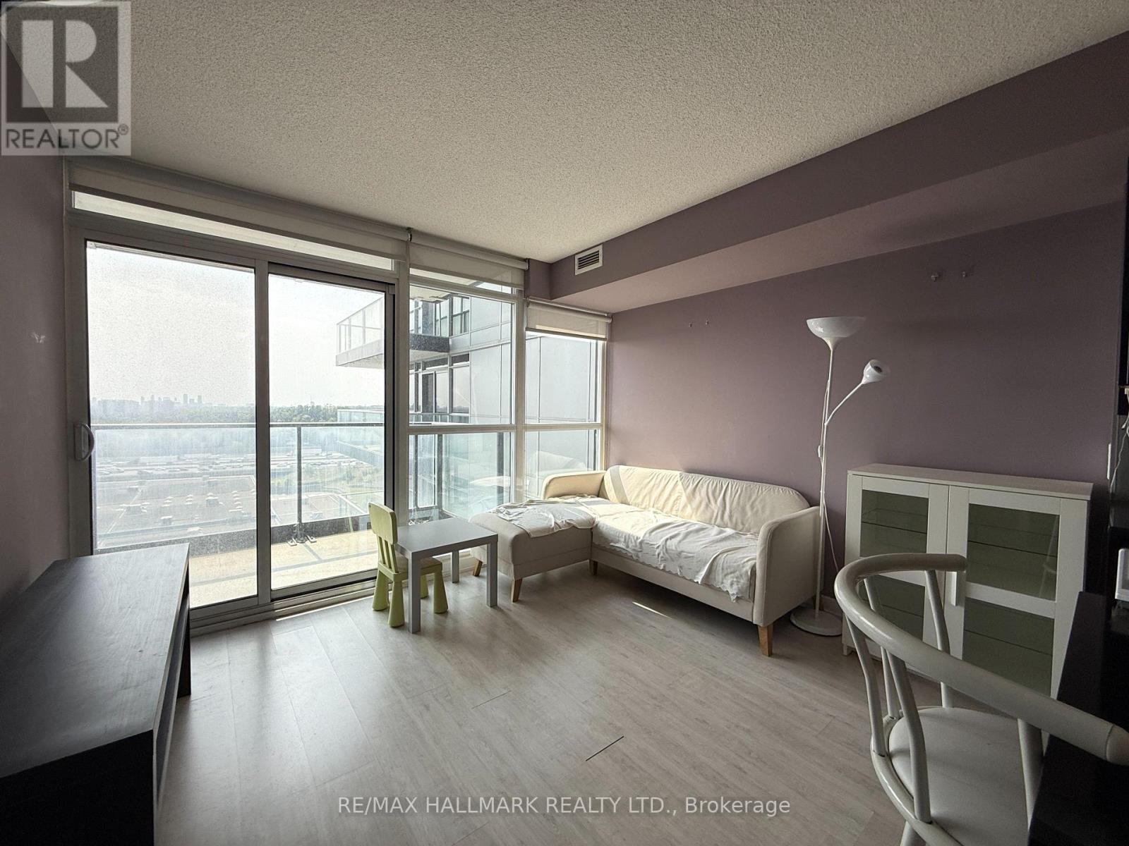 1725 - 19 Singer Court, Toronto, Ontario  M2K 0B2 - Photo 2 - C12437748