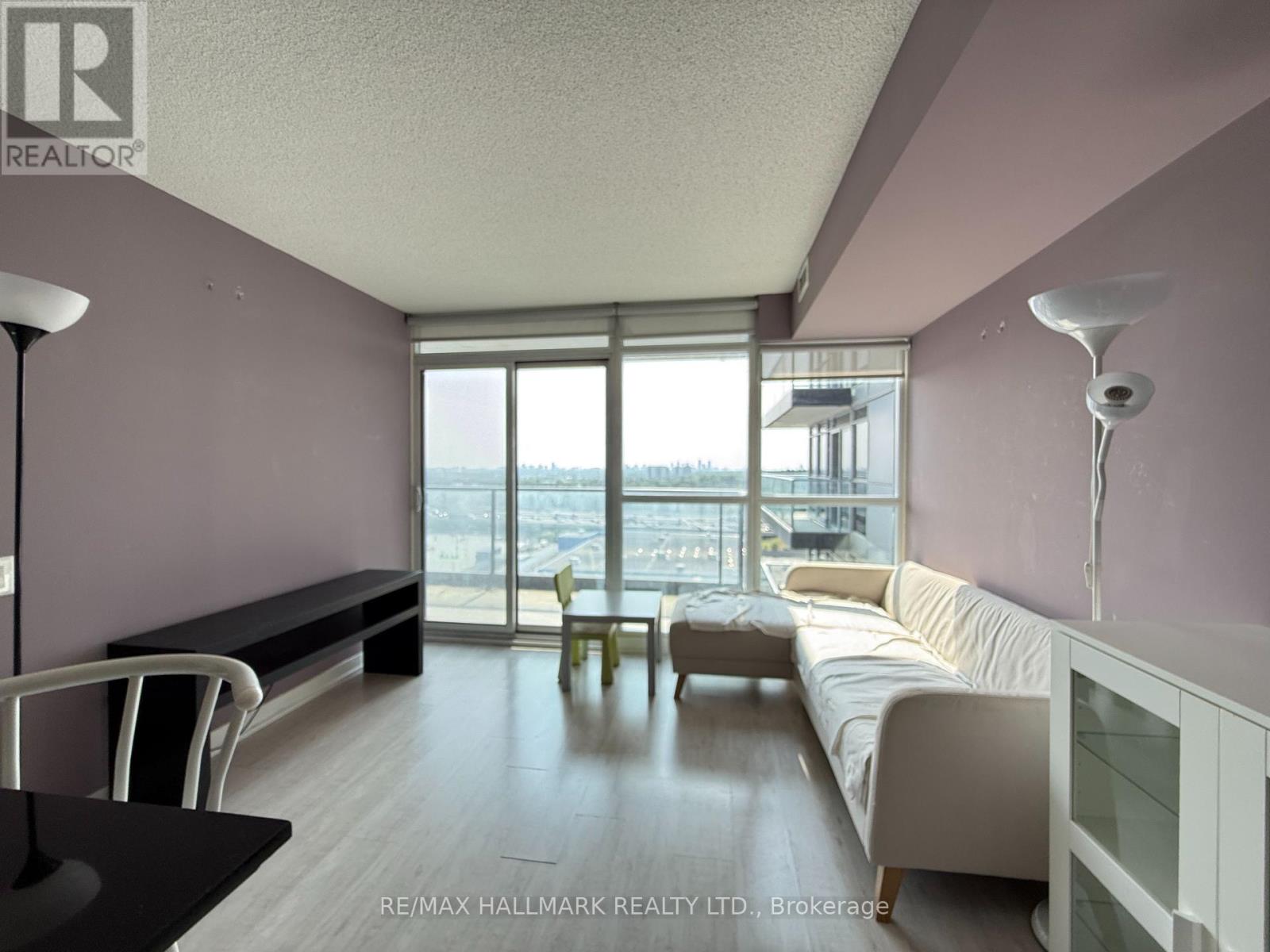 1725 - 19 Singer Court, Toronto, Ontario  M2K 0B2 - Photo 3 - C12437748