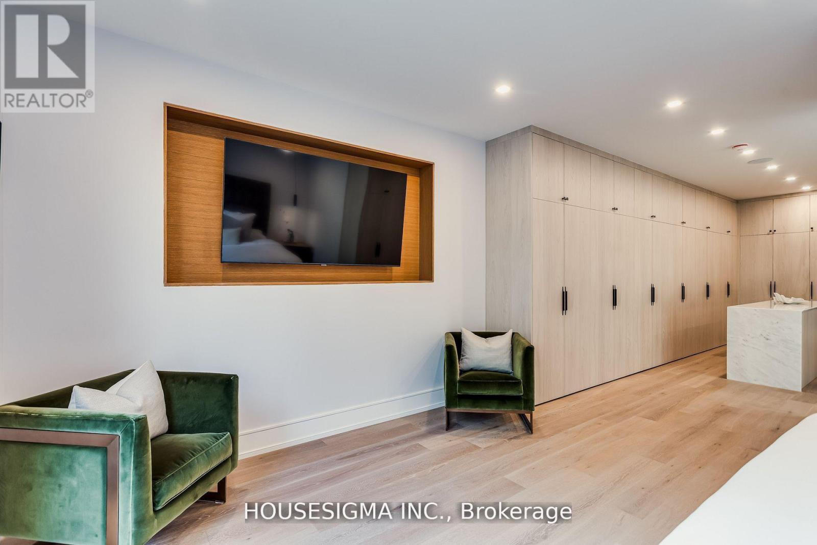 1 De Vere Gardens, Toronto, Ontario  M5M 3E4 - Photo 22 - C12437764