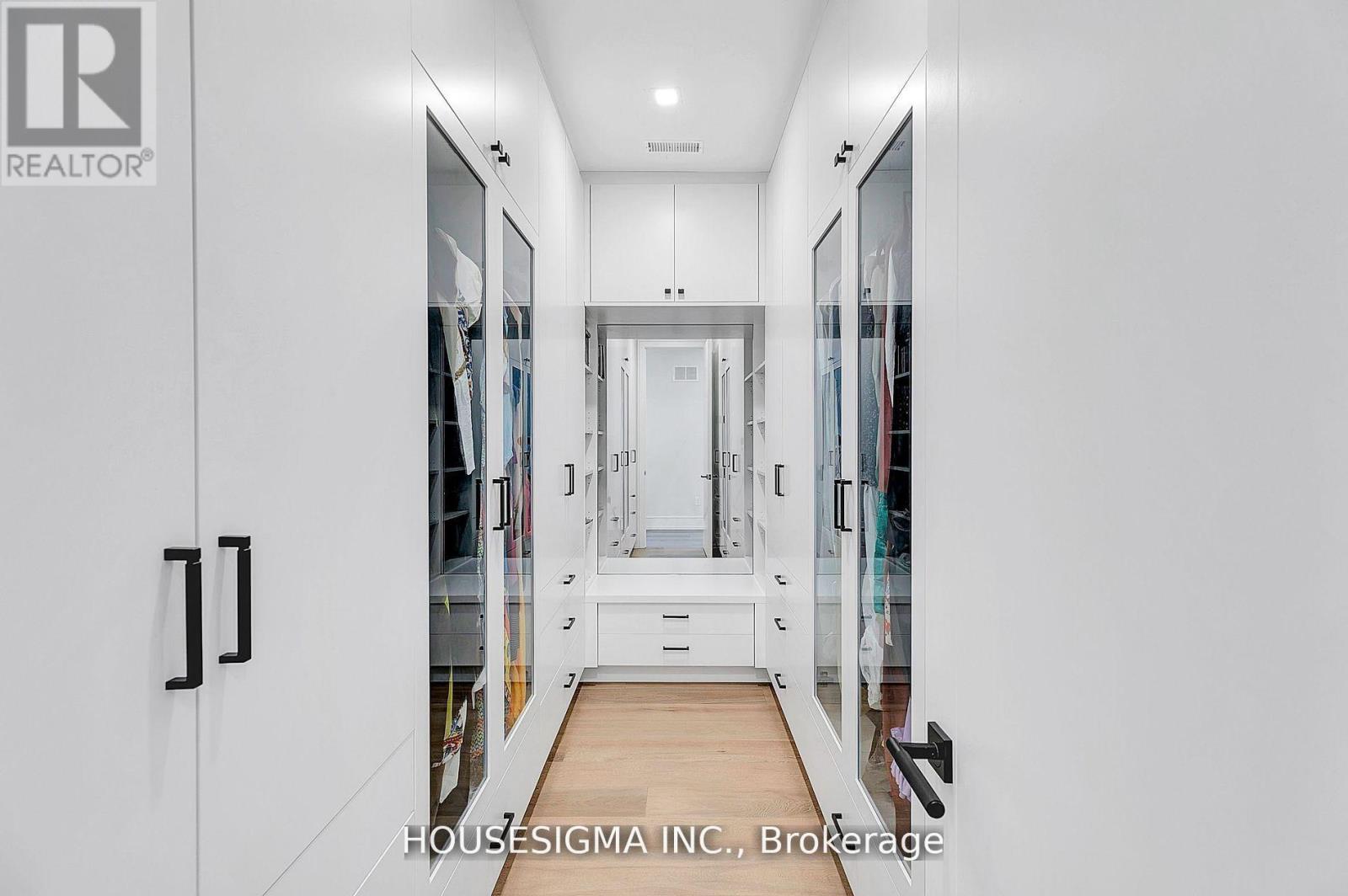 1 De Vere Gardens, Toronto, Ontario  M5M 3E4 - Photo 27 - C12437764