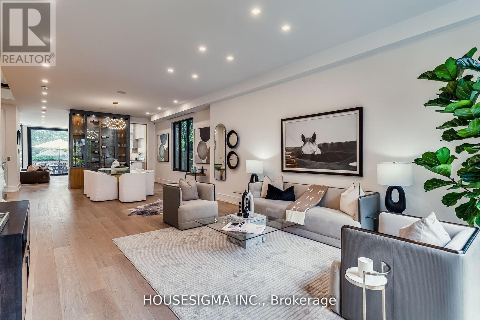 1 De Vere Gardens, Toronto, Ontario  M5M 3E4 - Photo 6 - C12437764