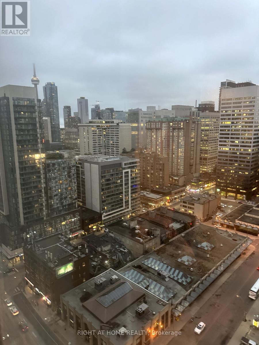 Ph15 - 633 Bay Street, Toronto, Ontario  M5G 2G4 - Photo 20 - C12437775