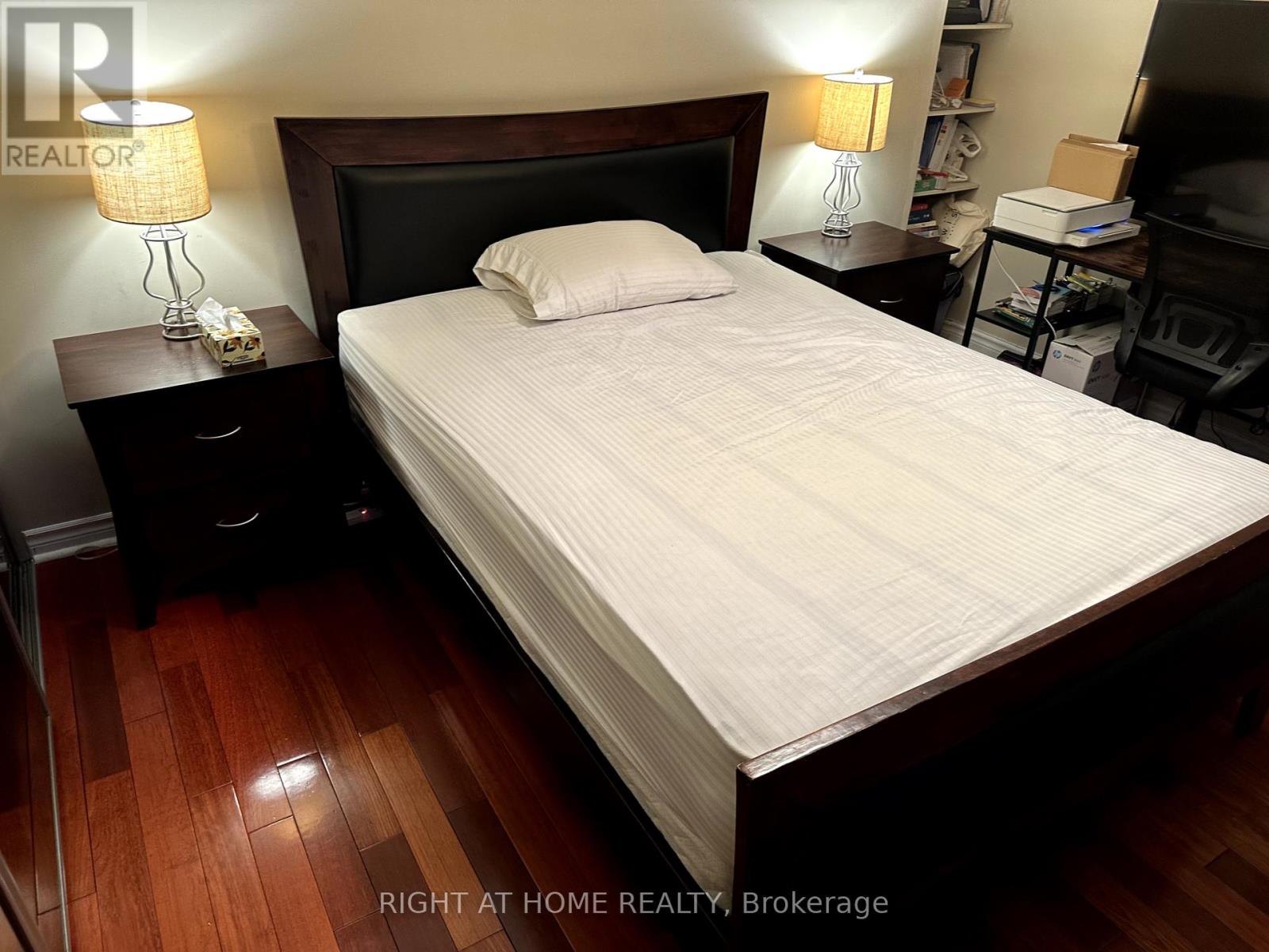 Ph15 - 633 Bay Street, Toronto, Ontario  M5G 2G4 - Photo 21 - C12437775