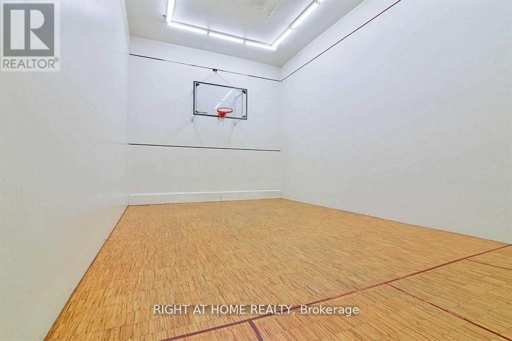 Ph15 - 633 Bay Street, Toronto, Ontario  M5G 2G4 - Photo 3 - C12437775
