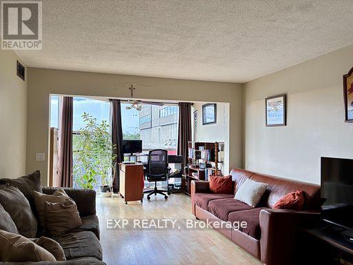 705 - 725 King Street W, Toronto, Ontario  M5V 2W9 - Photo 9 - C12437785