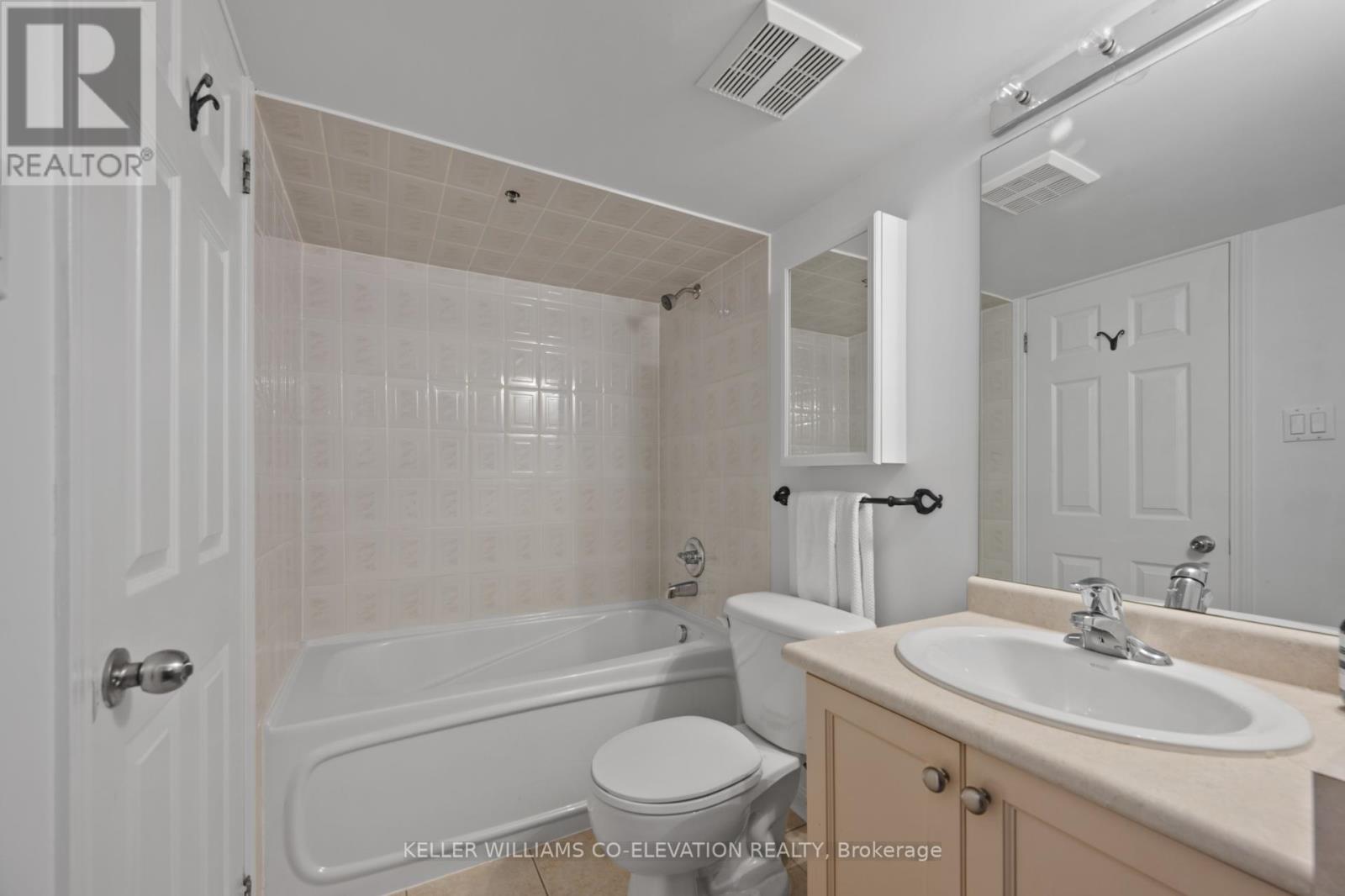 123 - 51 Halton Street, Toronto, Ontario  M6J 1R5 - Photo 34 - C12437824