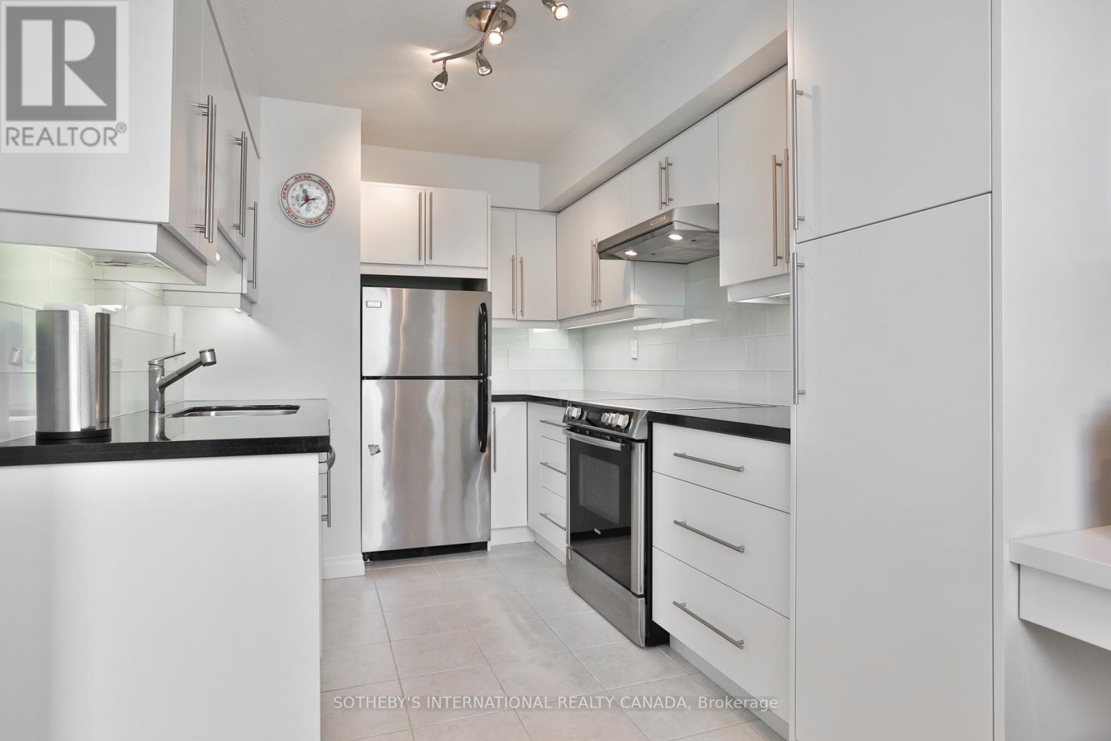 723 - 95 Prince Arthur Drive, Toronto, Ontario  M5R 3P6 - Photo 19 - C12437849