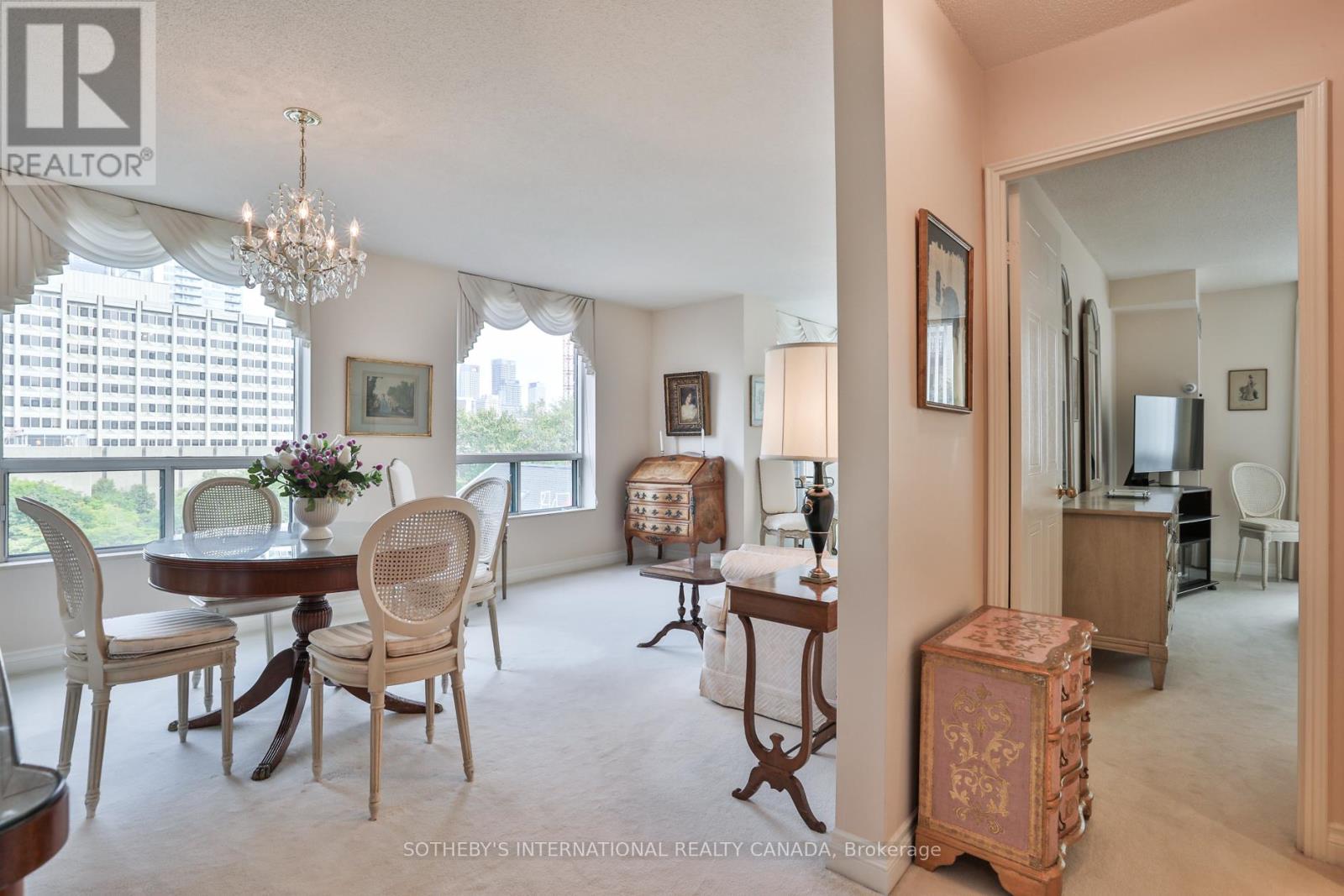 723 - 95 Prince Arthur Drive, Toronto, Ontario  M5R 3P6 - Photo 4 - C12437849