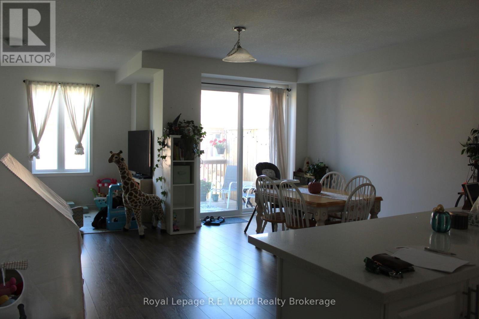 8 Beretta Drive, Tillsonburg, Ontario  N4G 0J7 - Photo 6 - X12438021