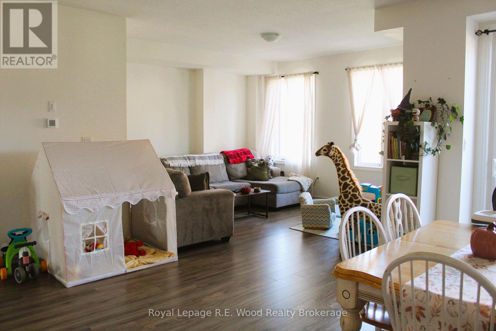 8 Beretta Drive, Tillsonburg, Ontario  N4G 0J7 - Photo 7 - X12438021
