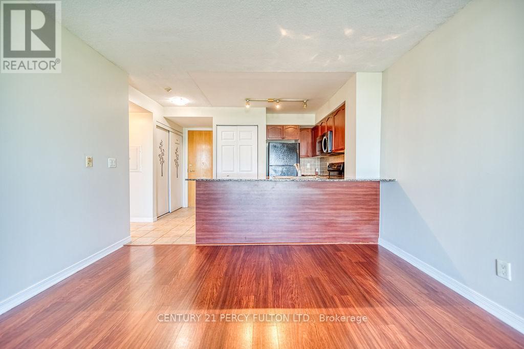 911 - 340 Watson Street W, Whitby, Ontario  L1N 9G1 - Photo 11 - E12437692