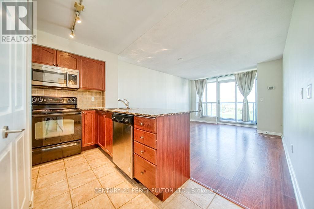 911 - 340 Watson Street W, Whitby, Ontario  L1N 9G1 - Photo 4 - E12437692