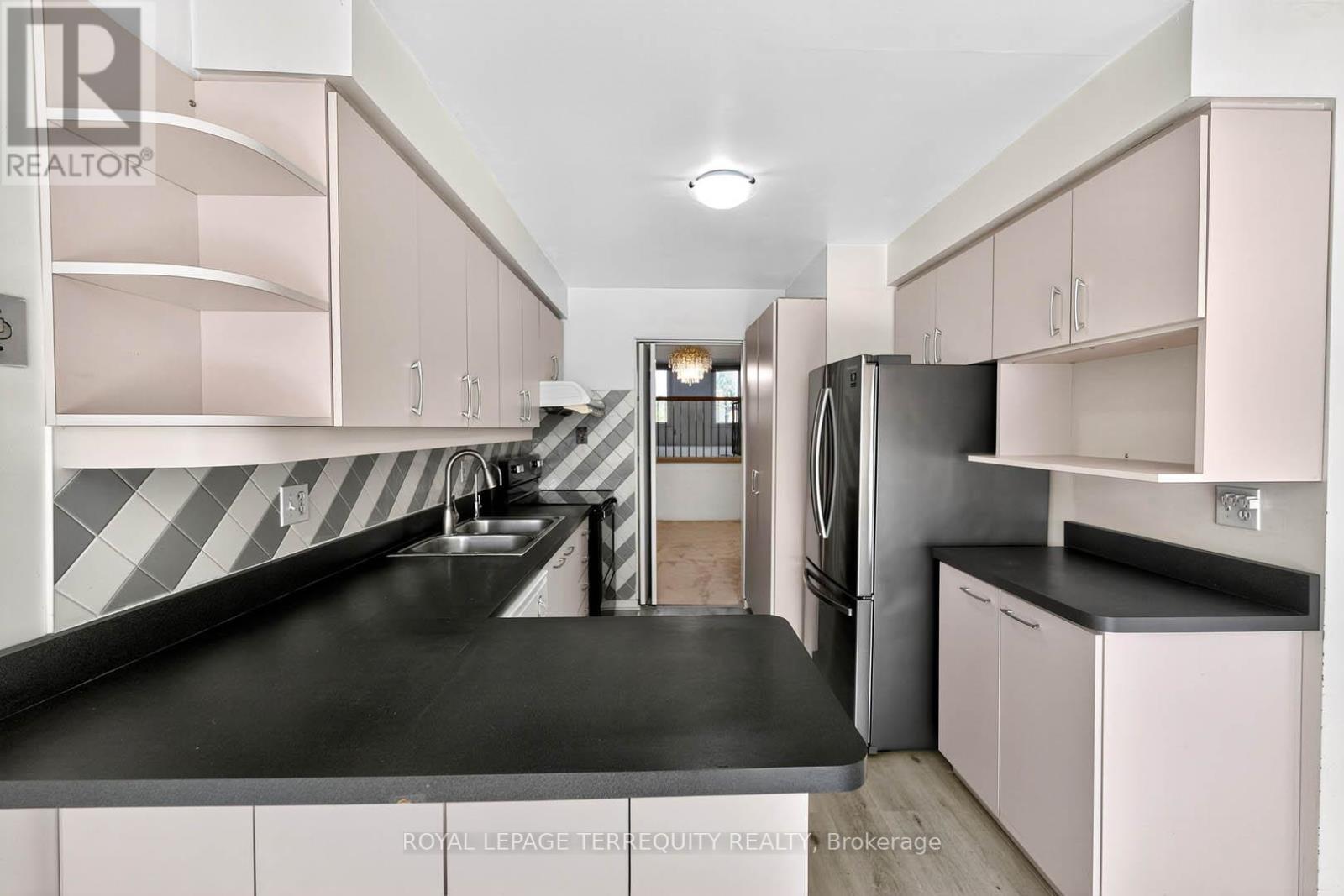 130 Whistling Hills Drive, Toronto, Ontario  M1V 3L1 - Photo 21 - E12437728