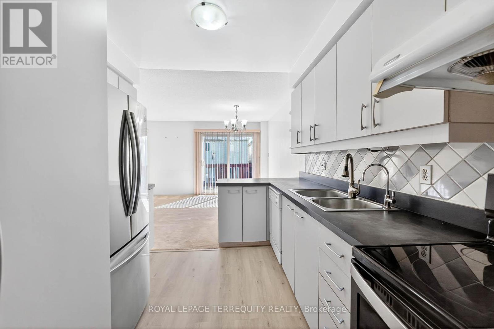 130 Whistling Hills Drive, Toronto, Ontario  M1V 3L1 - Photo 22 - E12437728