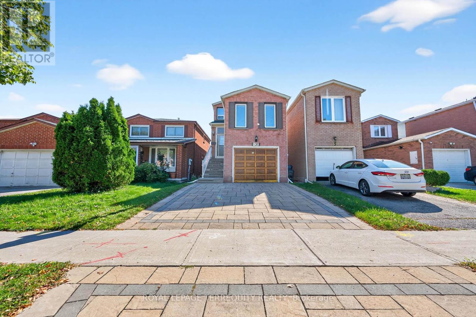 130 Whistling Hills Drive, Toronto, Ontario  M1V 3L1 - Photo 3 - E12437728