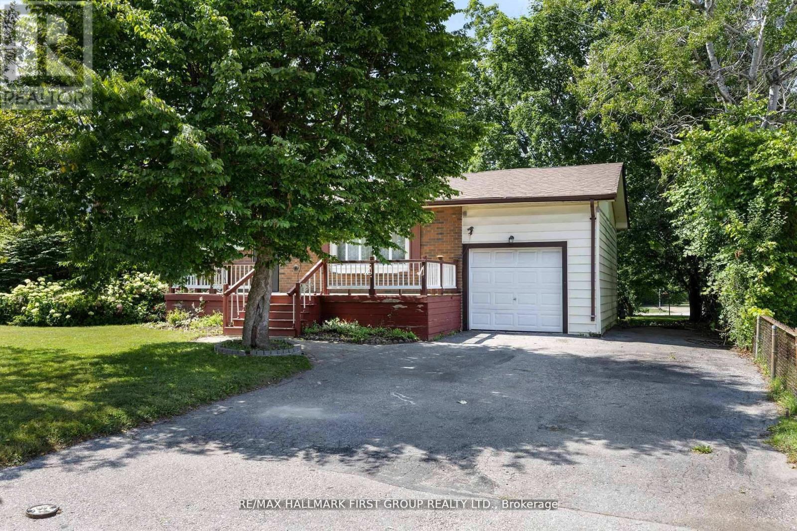 20 Lambard Crescent, Ajax, Ontario  L1S 1M5 - Photo 2 - E12437765