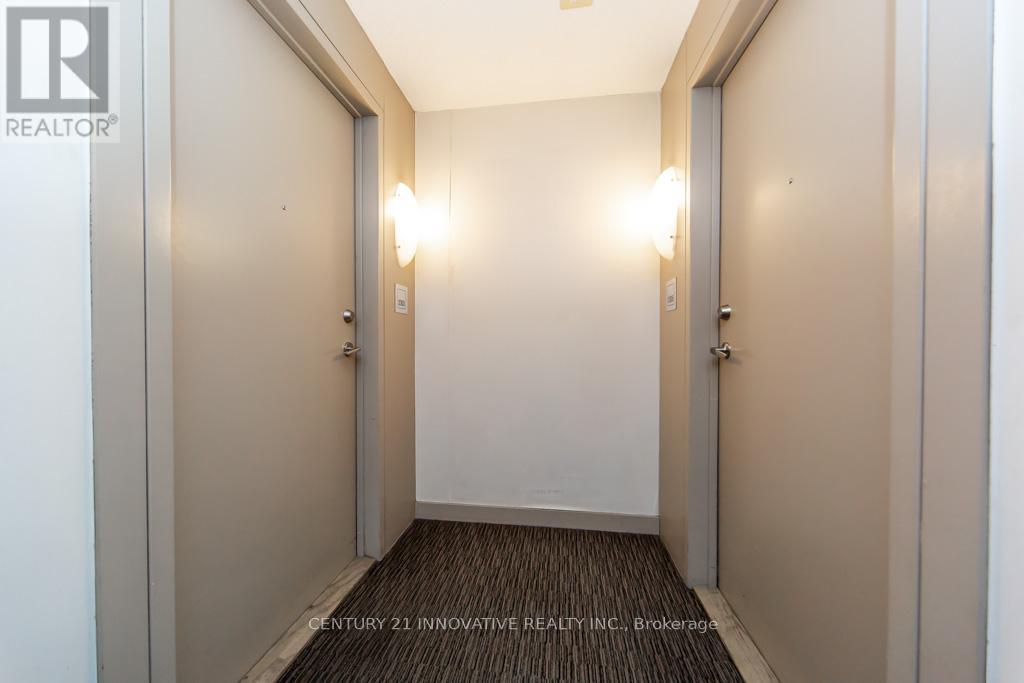 2303 - 38 Lee Centre Drive, Toronto, Ontario  M1H 3J7 - Photo 8 - E12437800