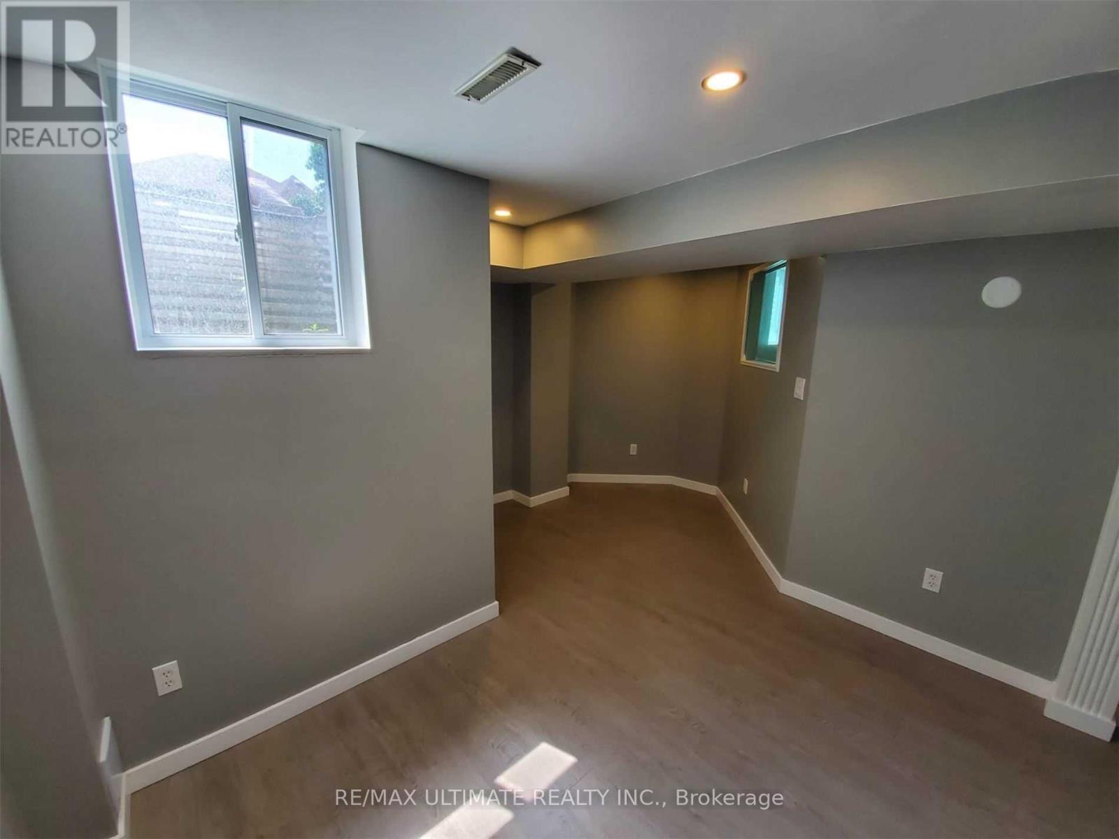 5 Hearthstone Crescent, Clarington, Ontario  L1E 2X7 - Photo 2 - E12437806
