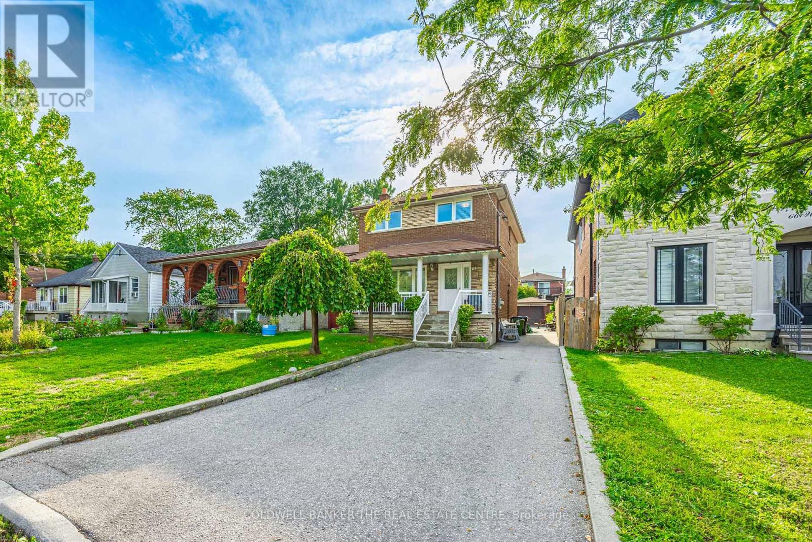 64 WINTER AVENUE, Toronto, Ontario